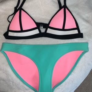 TRIANGL Bikini Set